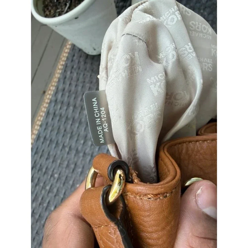 Michael Kors Jules Small Leather Bucket Crossbody Bag - Luggage Tan